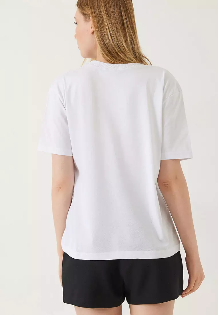 Women's Decorative Stitched Crew Neck T-Shirt 60602001