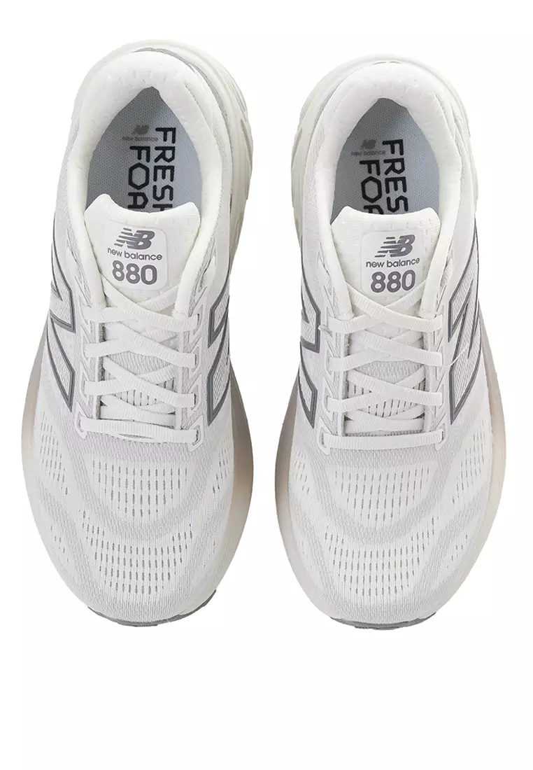880