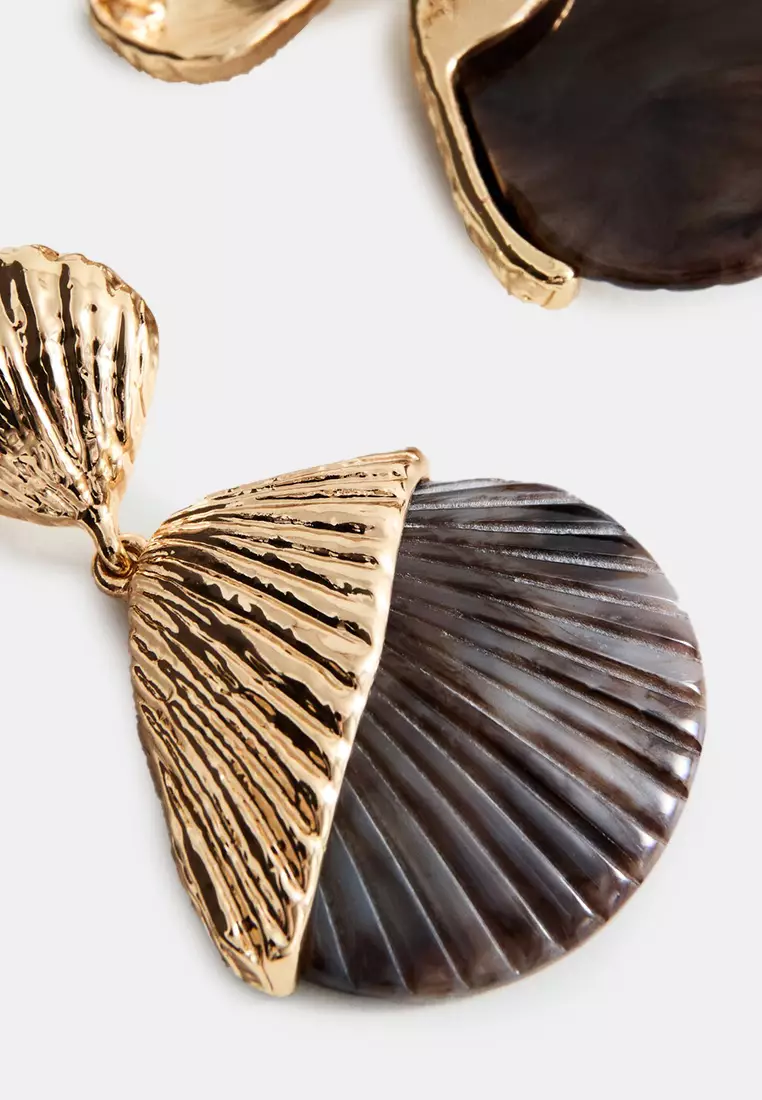 Shell Design Earrings