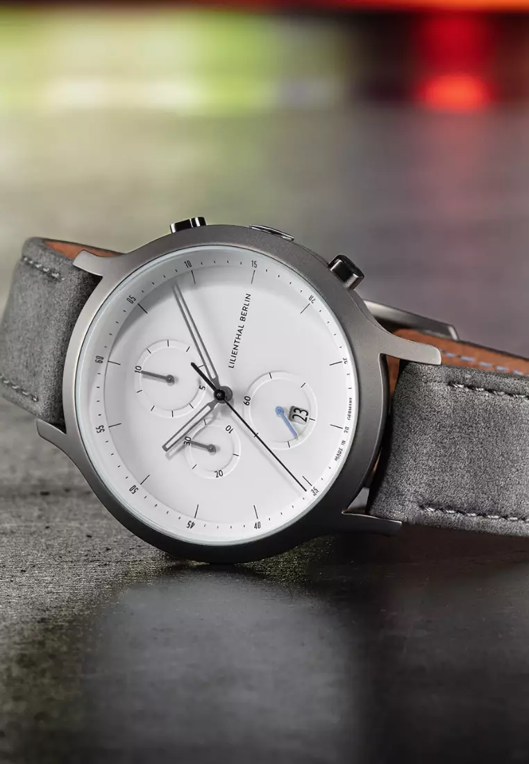 Chronograph Dark Silver White - Leather Strap