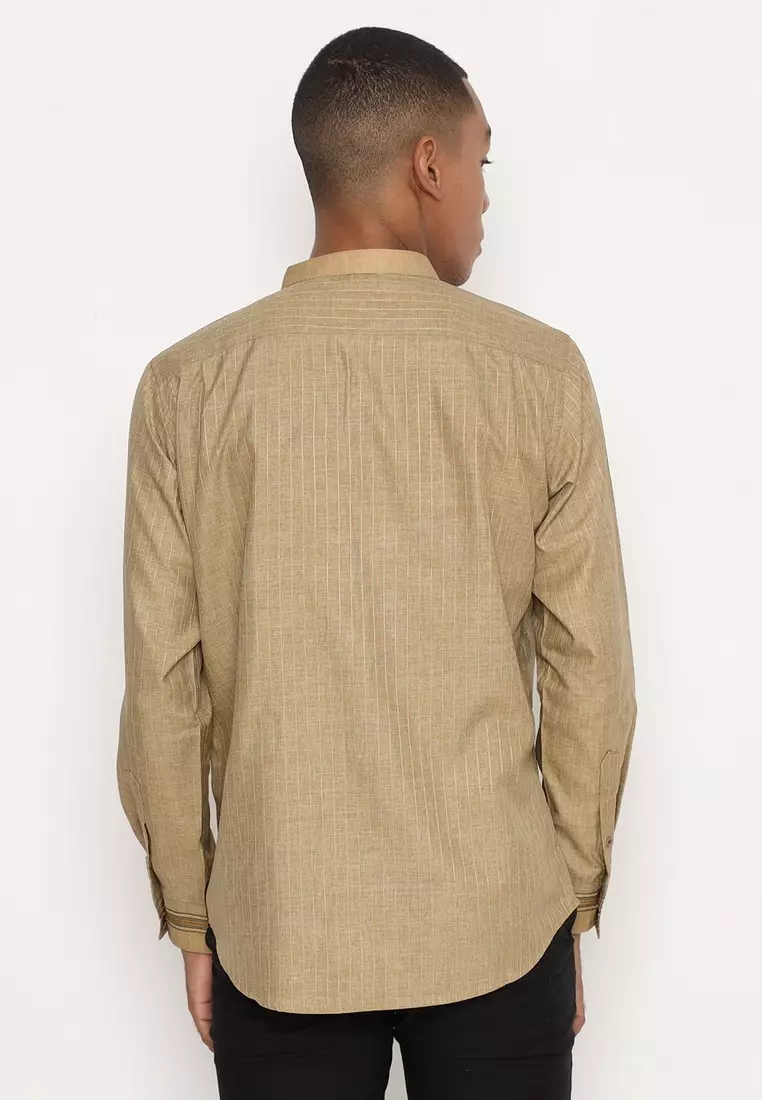RBJ Kemeja Koko Border Coklat Muda Regular Fit Lengan Panjang Pria