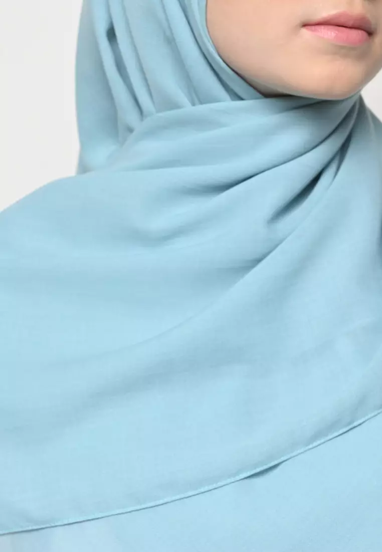 Hijab Segi 4 Jahit Tepi Voal Gucci Cerulian