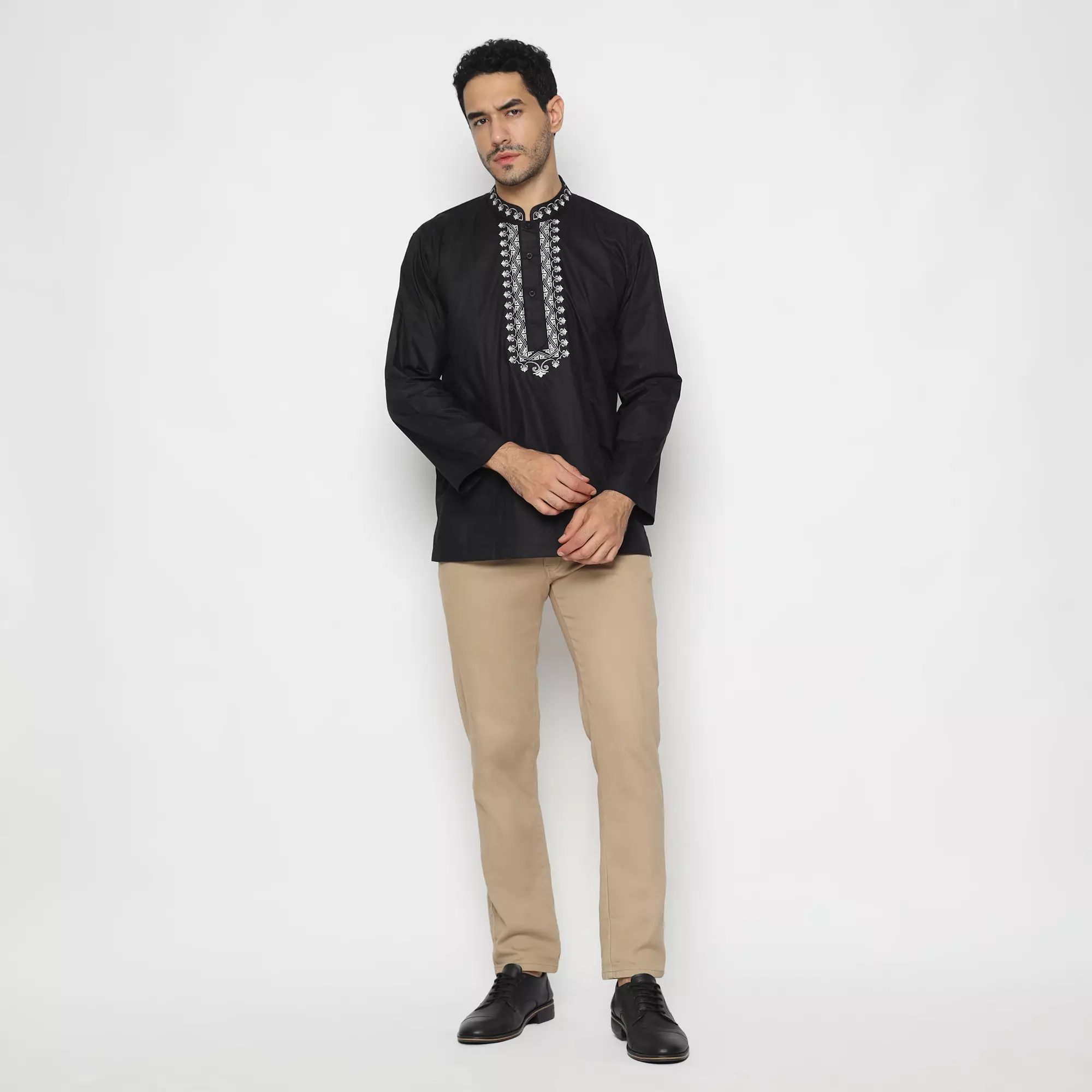 Platini Kemeja Koko Pria Lengan Panjang Katun Black 061016