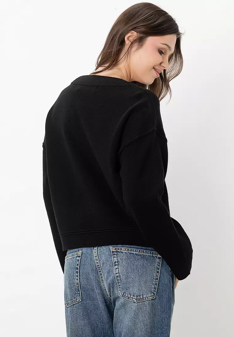 Gold Piping V-Neck Pullover