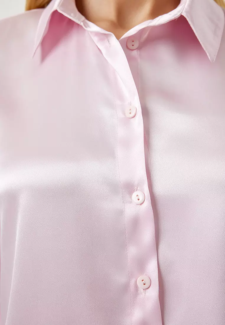 Slightly Flowing Satin Shirt