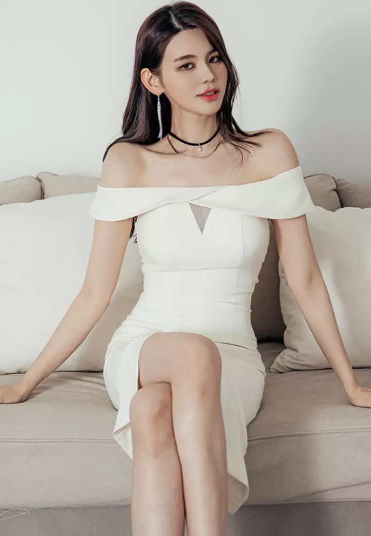 Sexy Off-The-Shoulder One-Line Neck Hip One Piece Dress A22022528