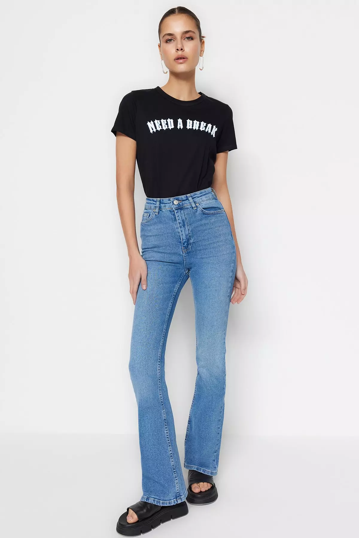 Buy Trendyol High Waist Flare Jeans 2025 Online | ZALORA