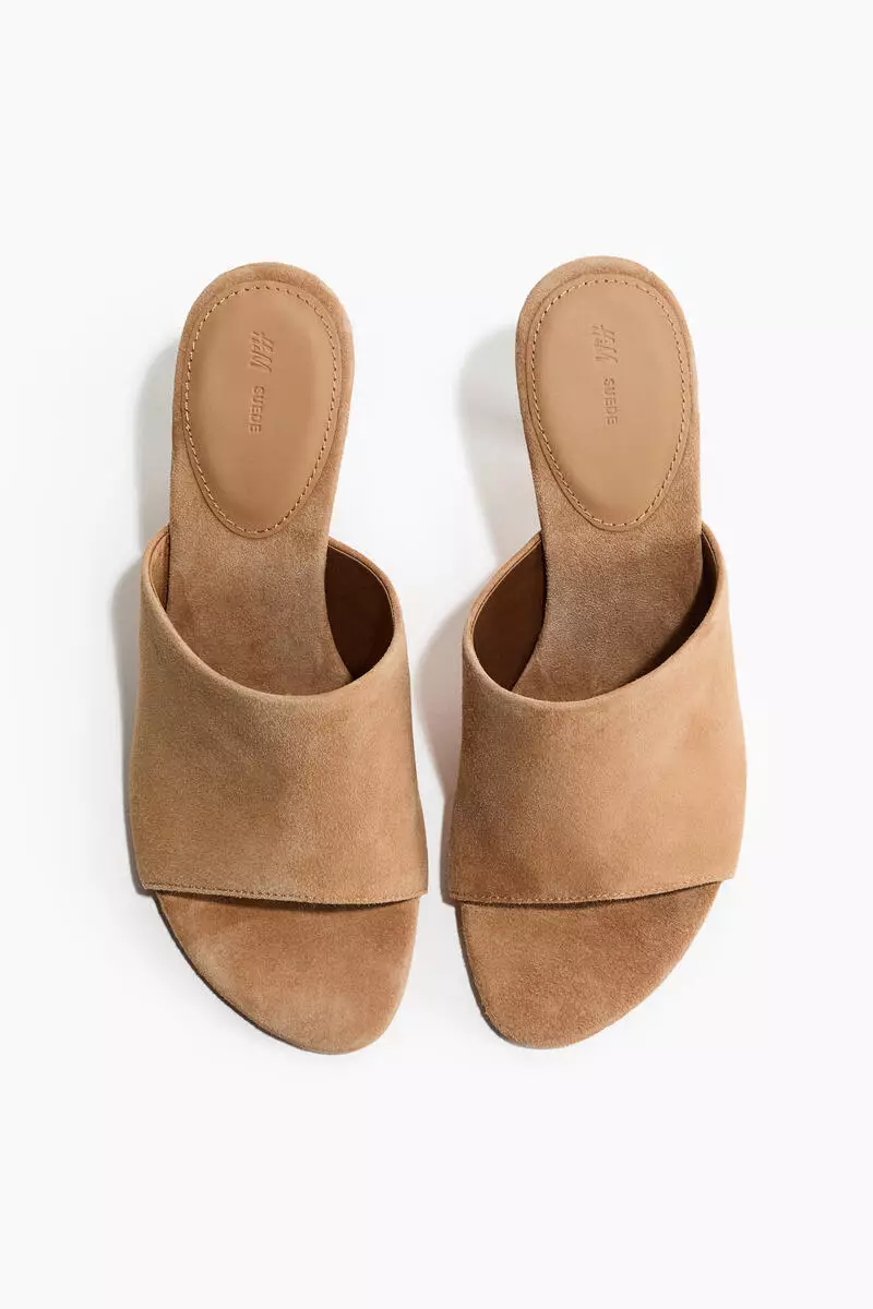 Heeled leather sandals