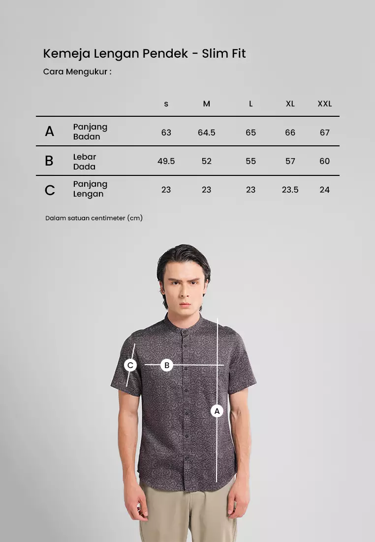 MANZONE X Adipati Dolken - Kemeja Koko Shanghai Lengan Pendek Pria Kareem Slim Fit - Black Warna Black