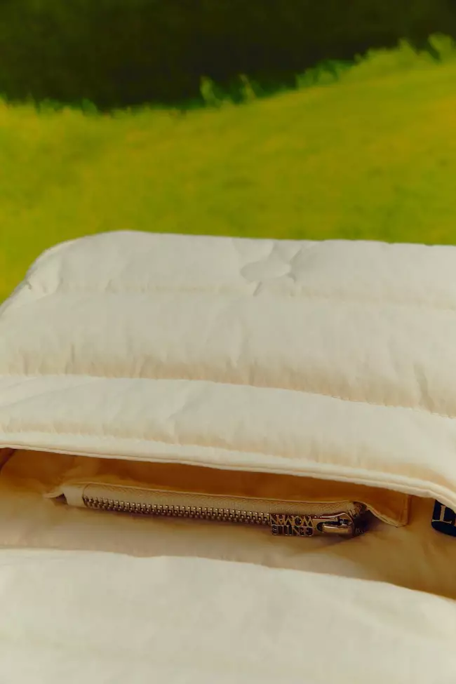 Gentlewoman Puffer Shoulder Bag - Cream