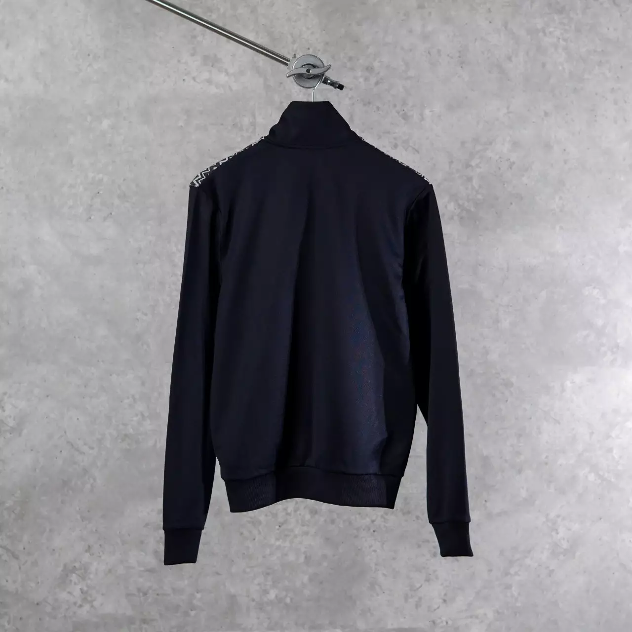 Jaket FRED PERRY PATTERN IVORY NAVY ZIP TRACK BOMBER JACKET 100% ORIGINAL