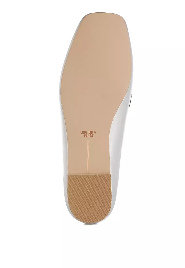 Sepatu Tali Diamante Metalik Warna Perak