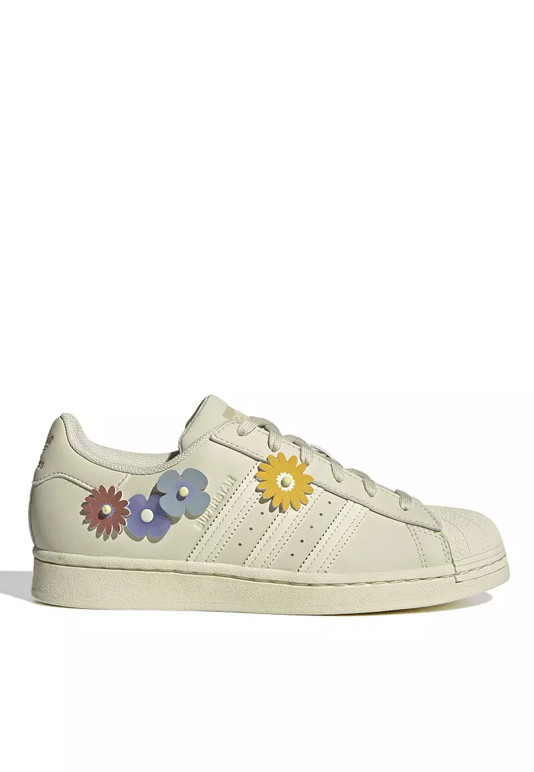 Superstar w clearance shoes