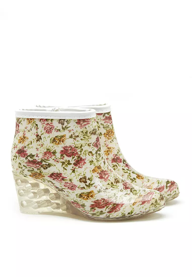 White hot sale floral boots