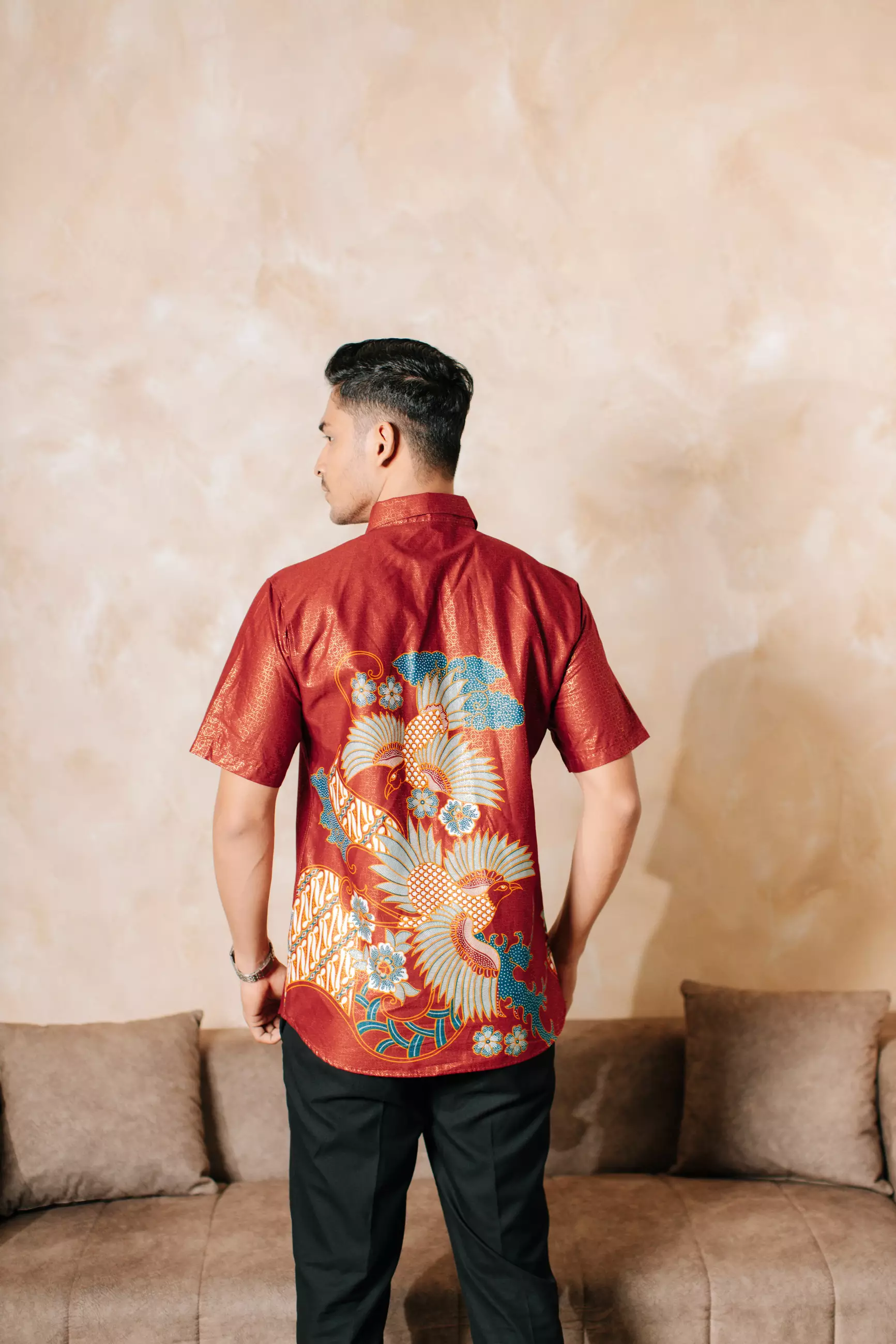 Jinara Red Kemeja Batik Slim Fit Tricot Pria Katun Foil