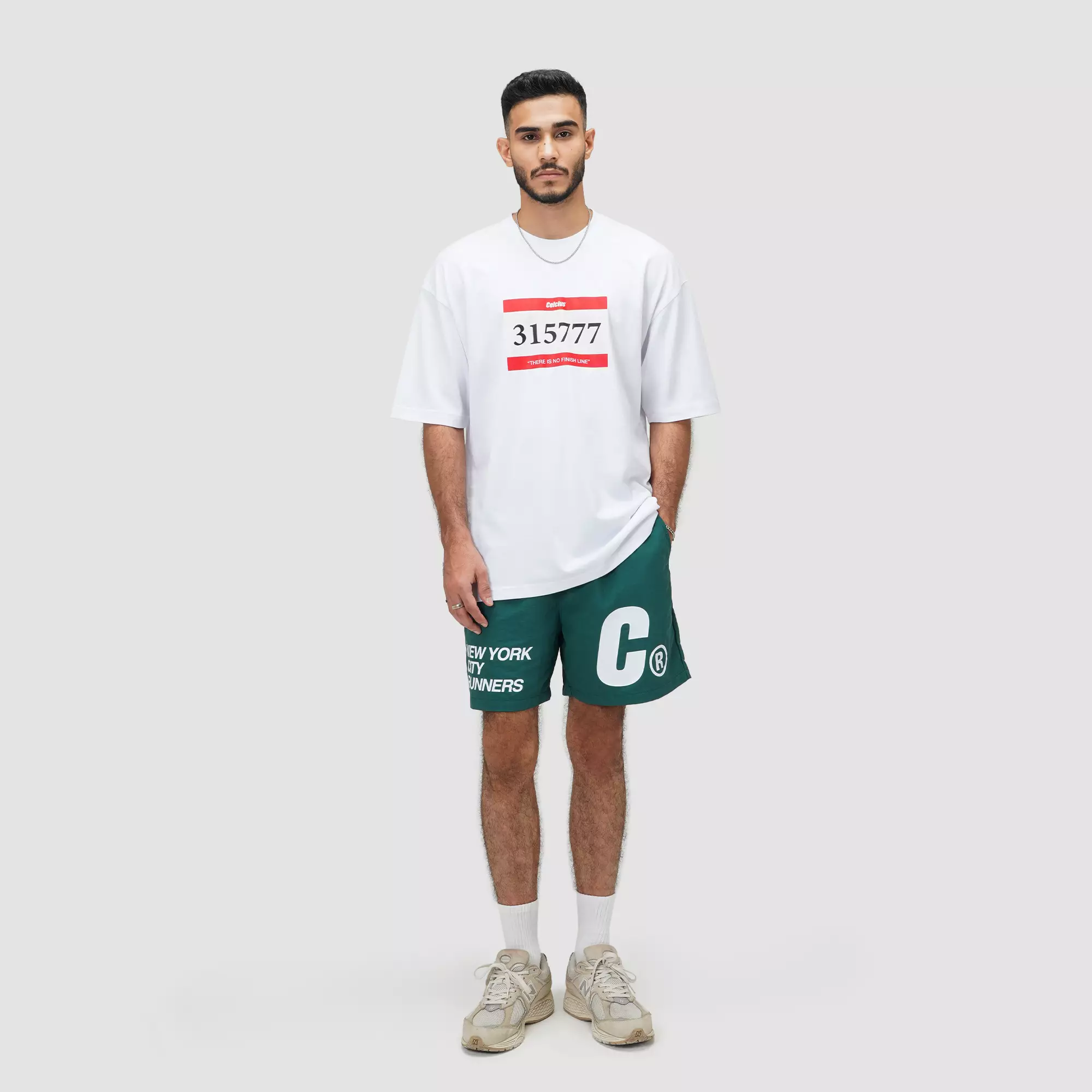 CELCIUS Runner Sticker Graphic T-shirt LIN001523C Putih