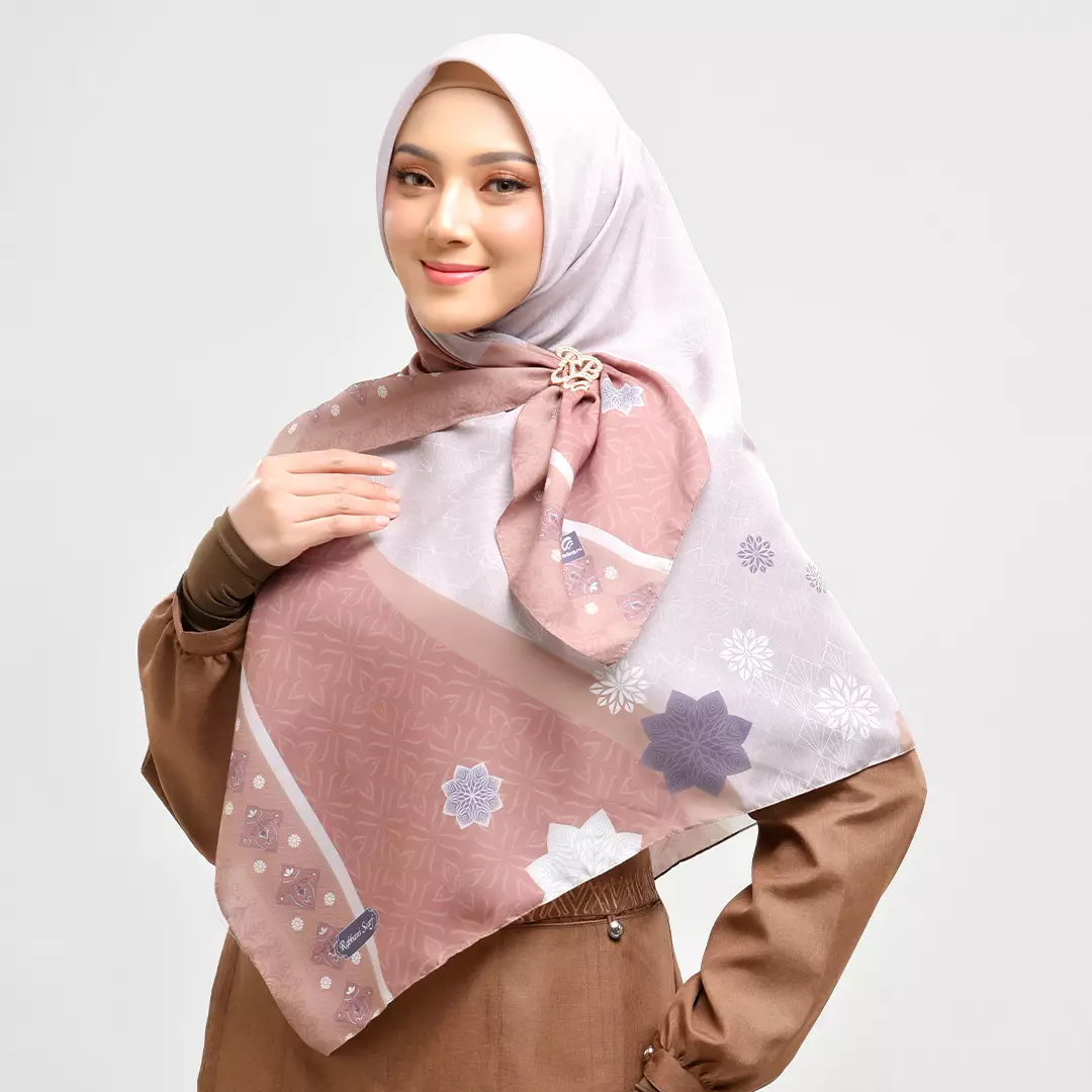 Rabbani - Kerudung Segi Empat Muslim Wanita Motif Tetra Lidya - Amberglow