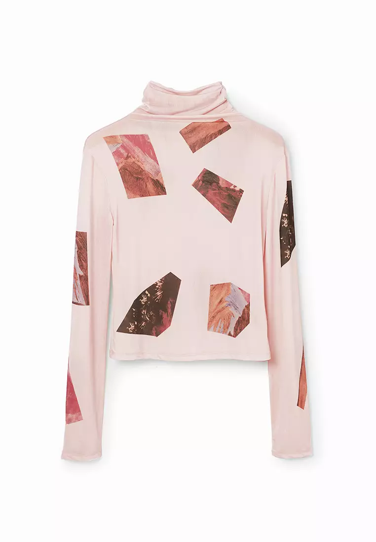Desigual Woman Slim high neck collage T-shirt.