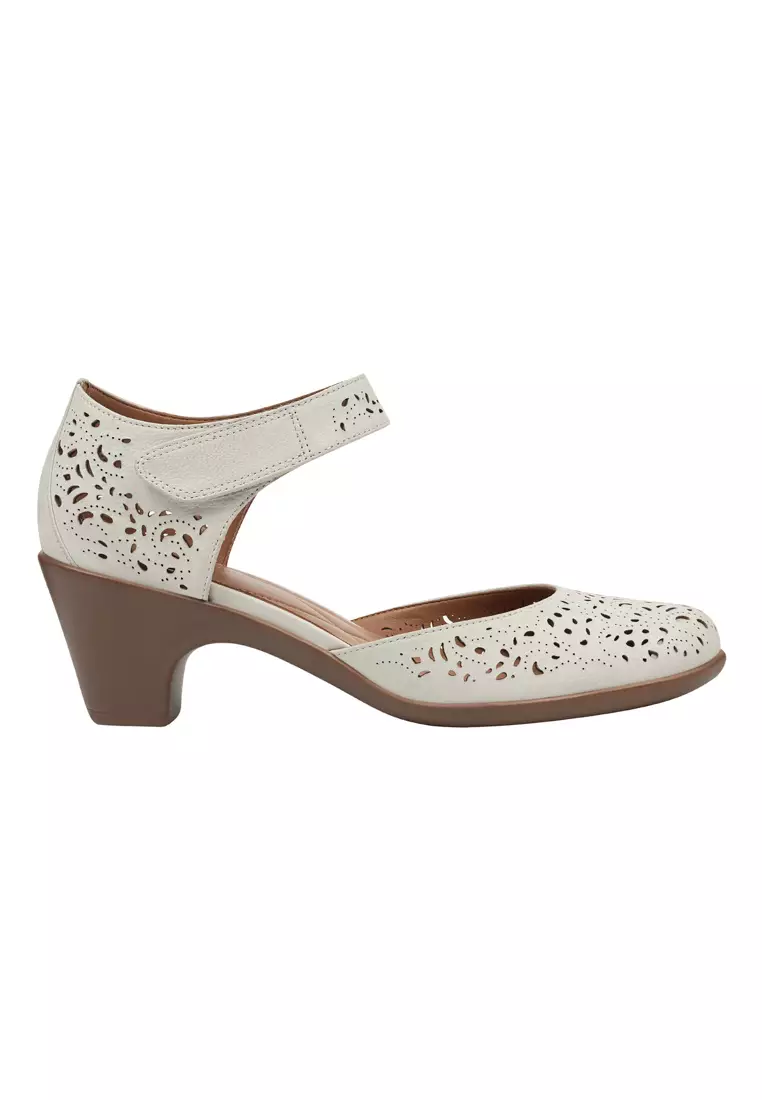 Discount on Easy Spirit  shoes - SKU: Cindie Mary Jane Heels Ivory