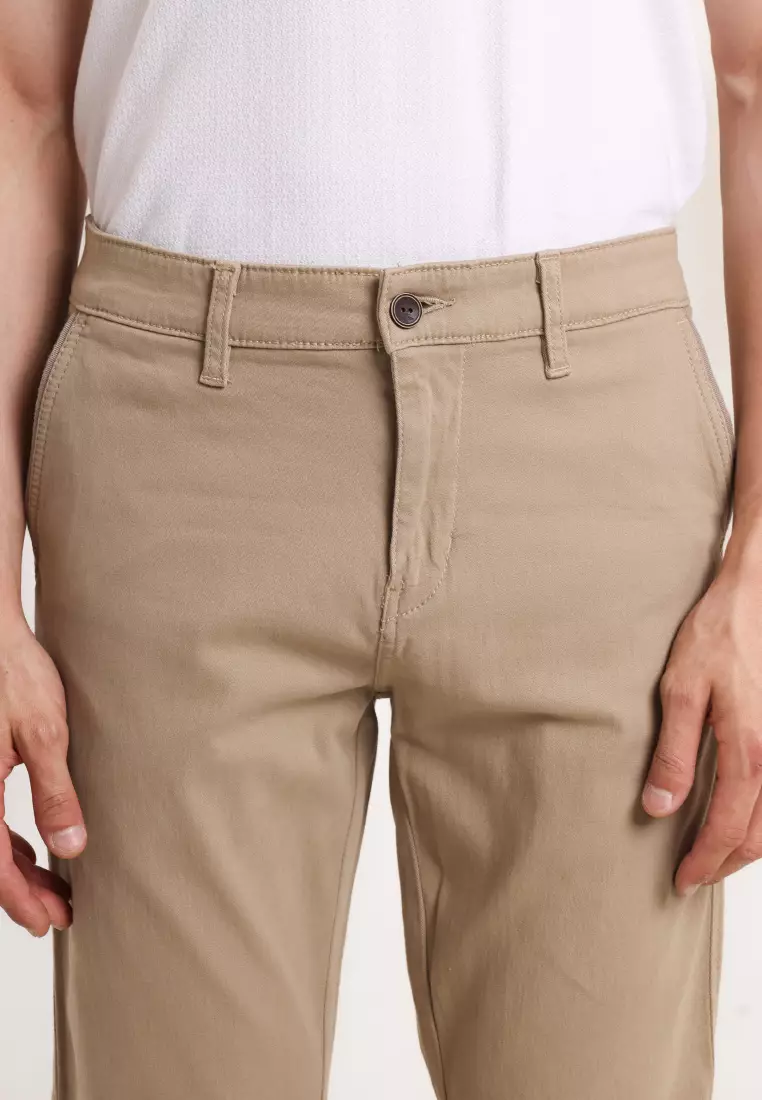 Used 1968 - 565 Celana Panjang Chinos Pria Regular Fit