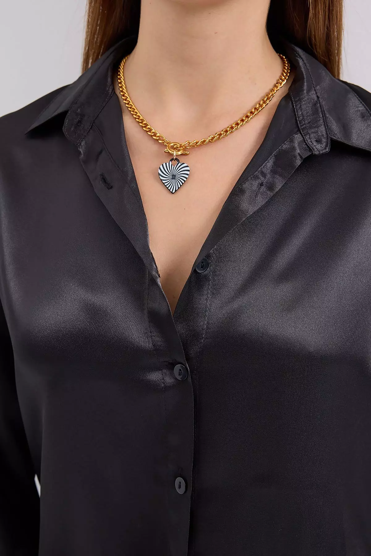 Long Sleeves Collared Shirt