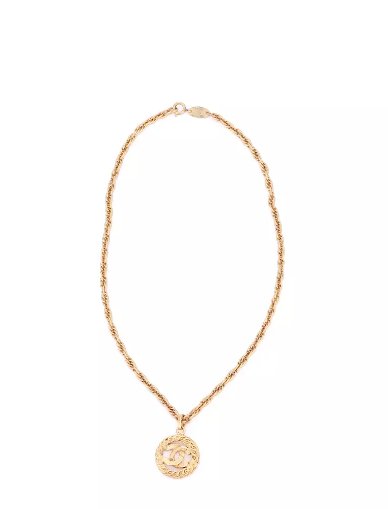Gold online necklace chanel