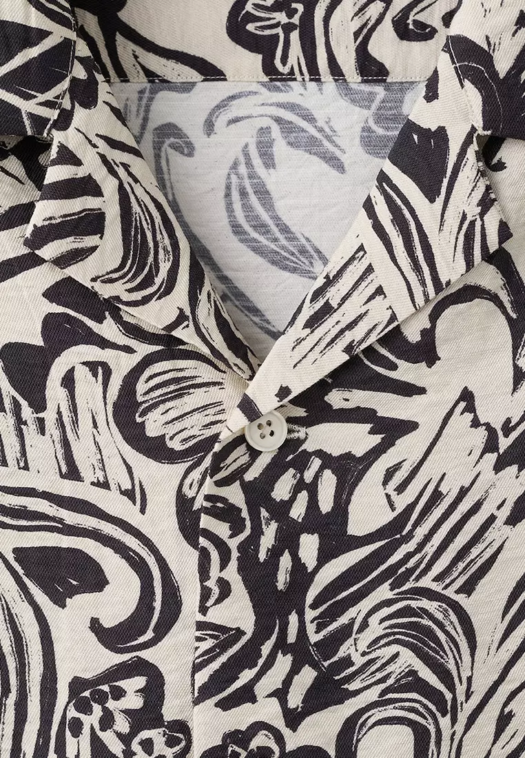 Printed Flowing Shirt with Bowling Collar