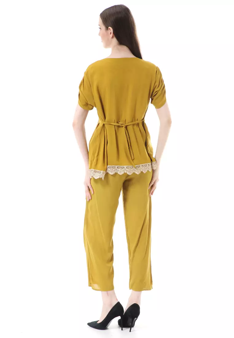 Zemira Piyama One Set Atasan Bawahan Wanita High Quality - Kuning Gold