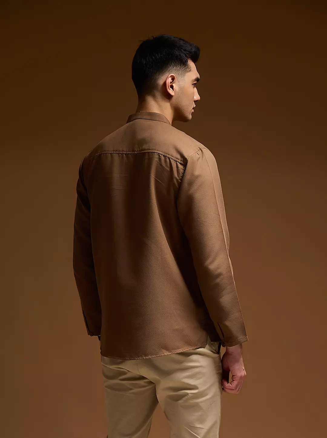 OXCON Kemeja koko Tangan Panjang Collarless Azfar Brown