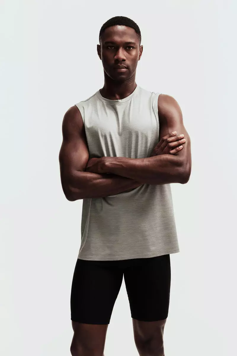 Regular Fit Sports vest top with DryMove™