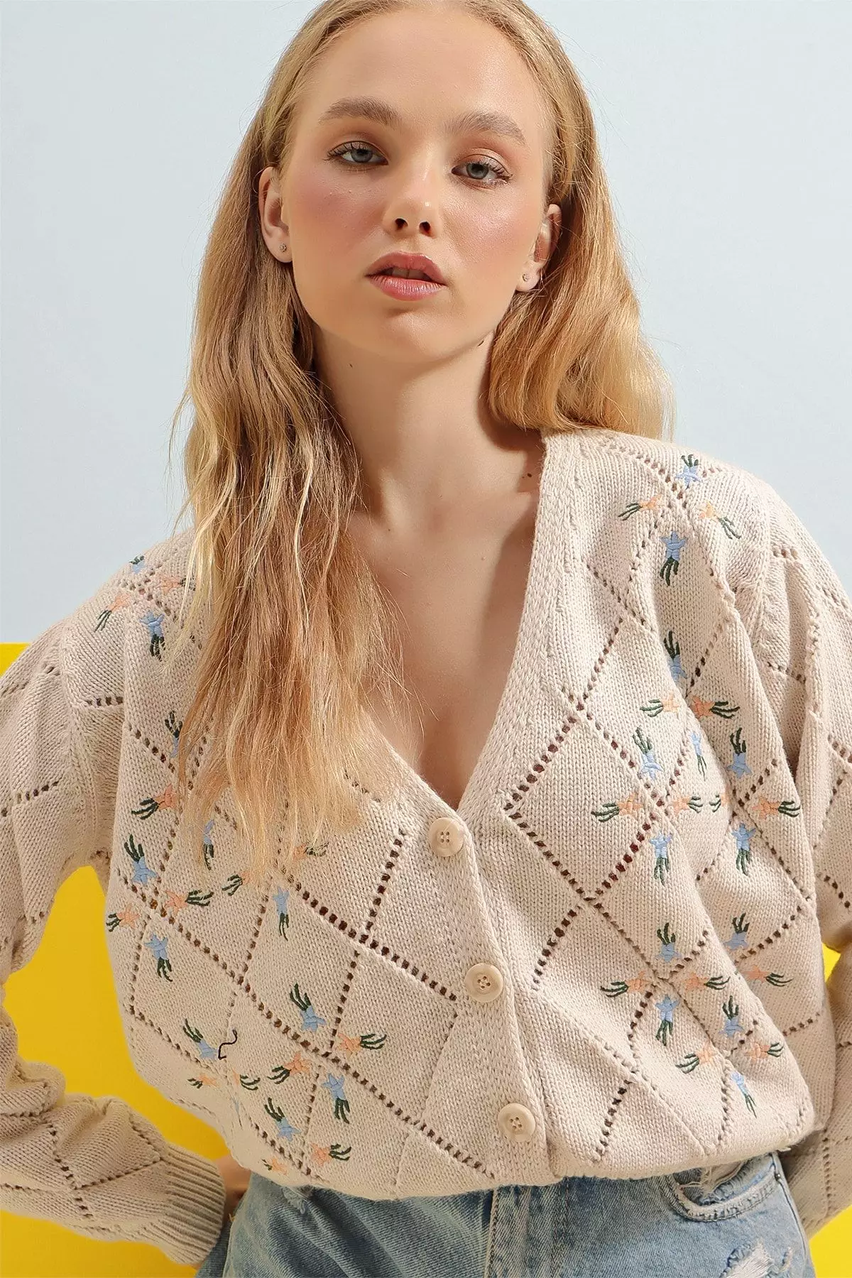 Embroidered Cardigan
