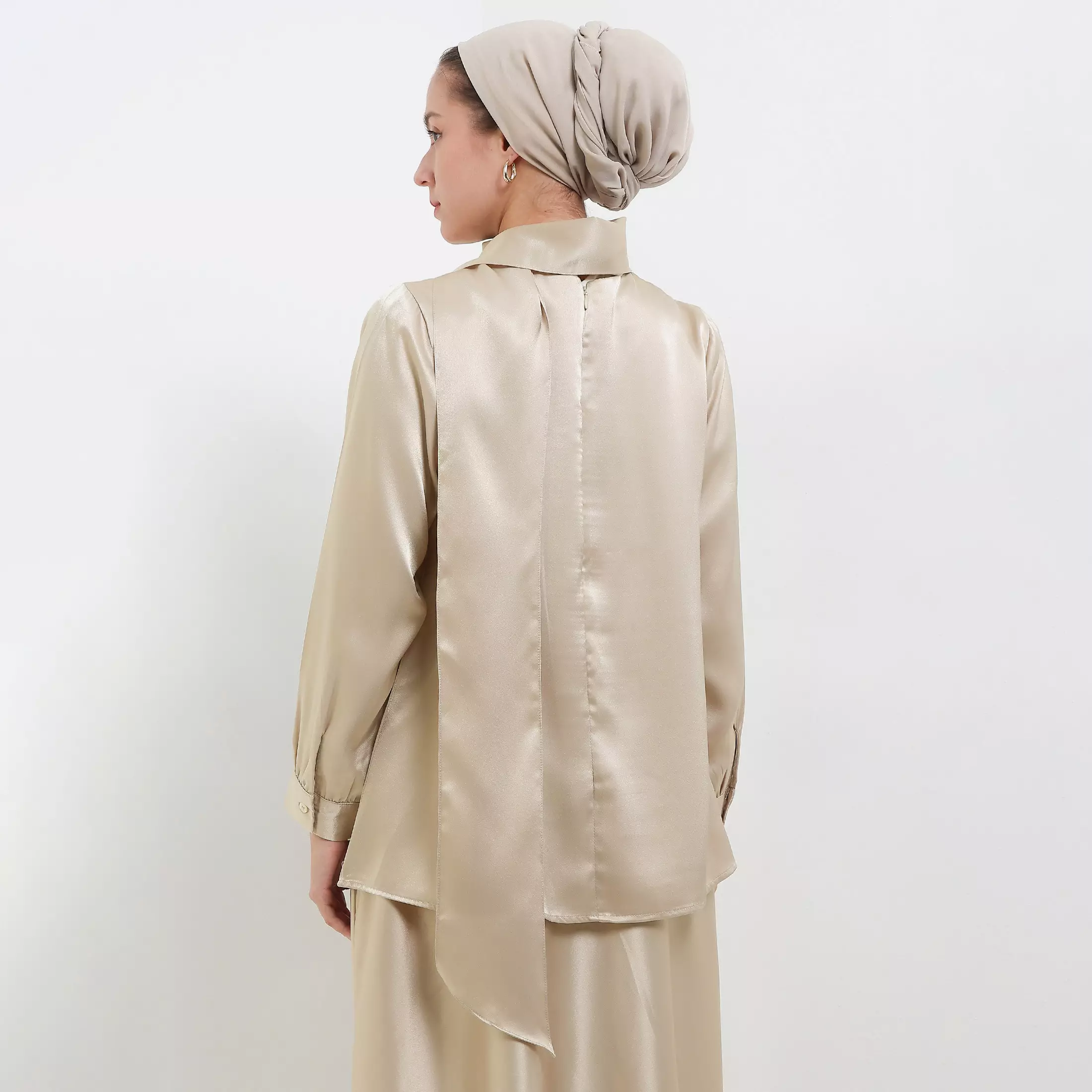 MFMW Nerine Atasan Blouse Satin Cream