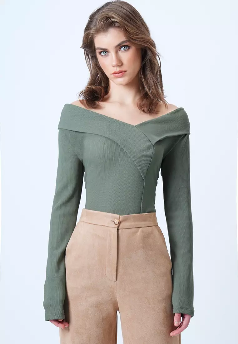 Wide Collar Blouse