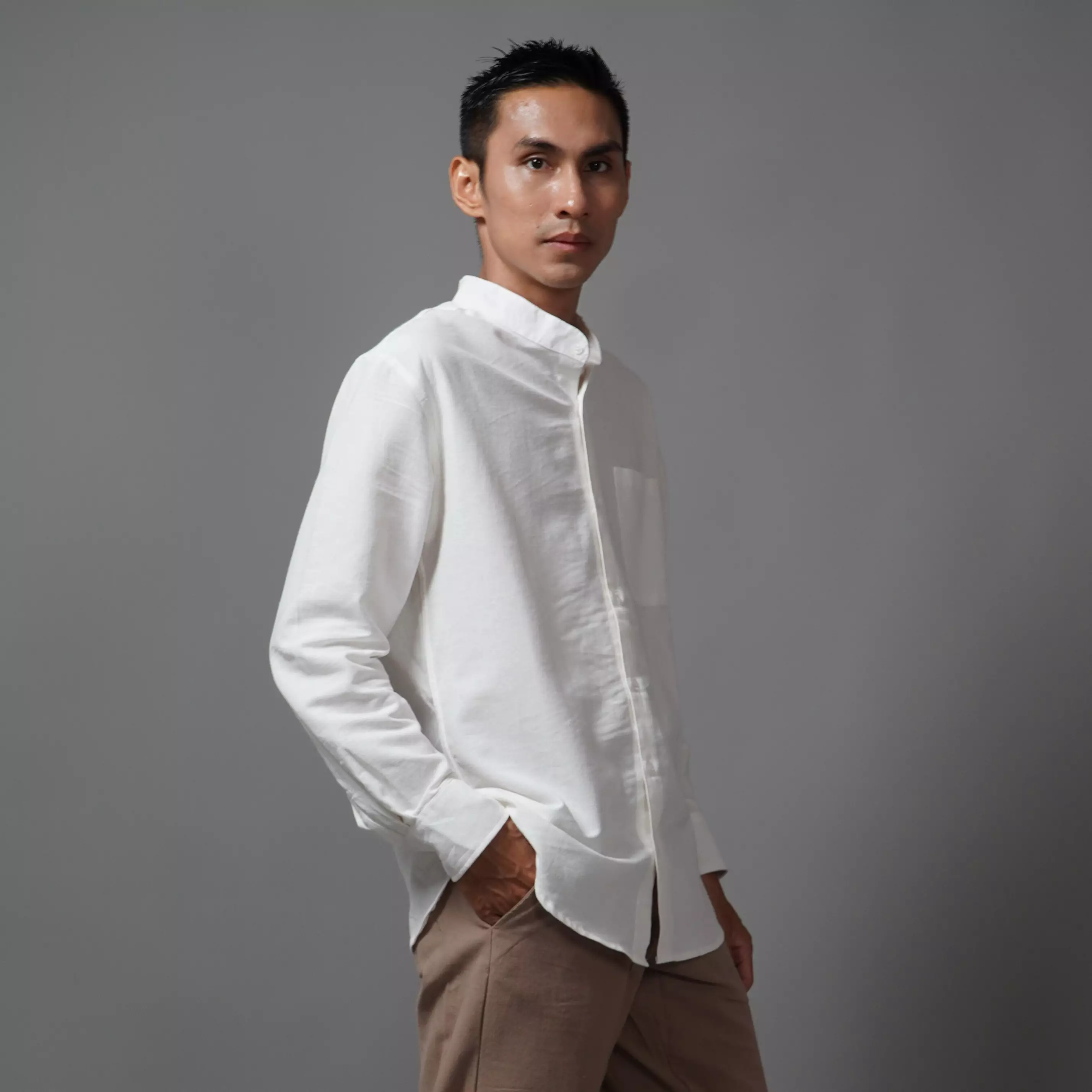  ASHRAF Kemeja Pria Casual Linen Baju Koko Kemeja Lengan Panjang - Brokenwhite