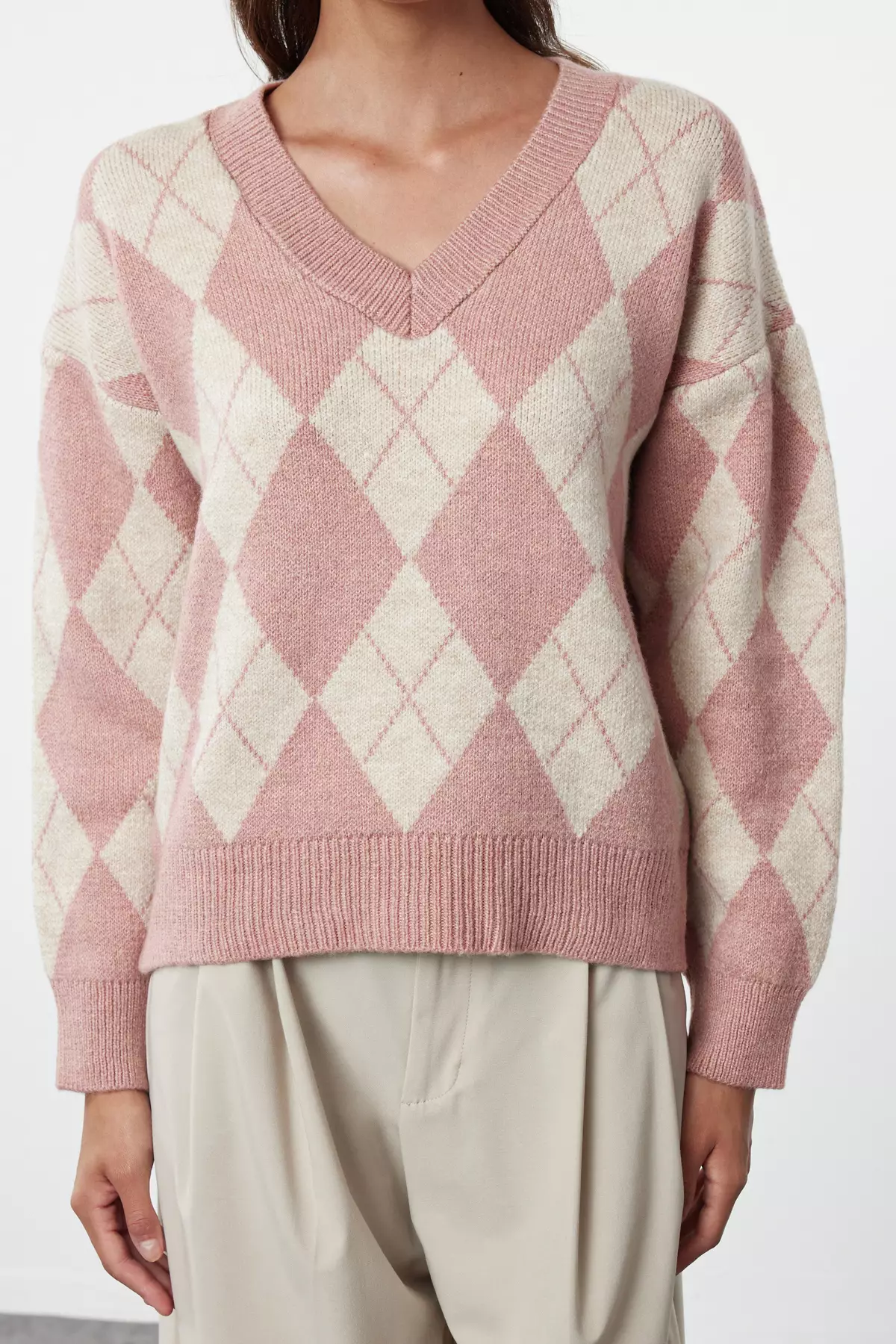 Soft Textured Dried Rose Diamond Knitwear Sweater