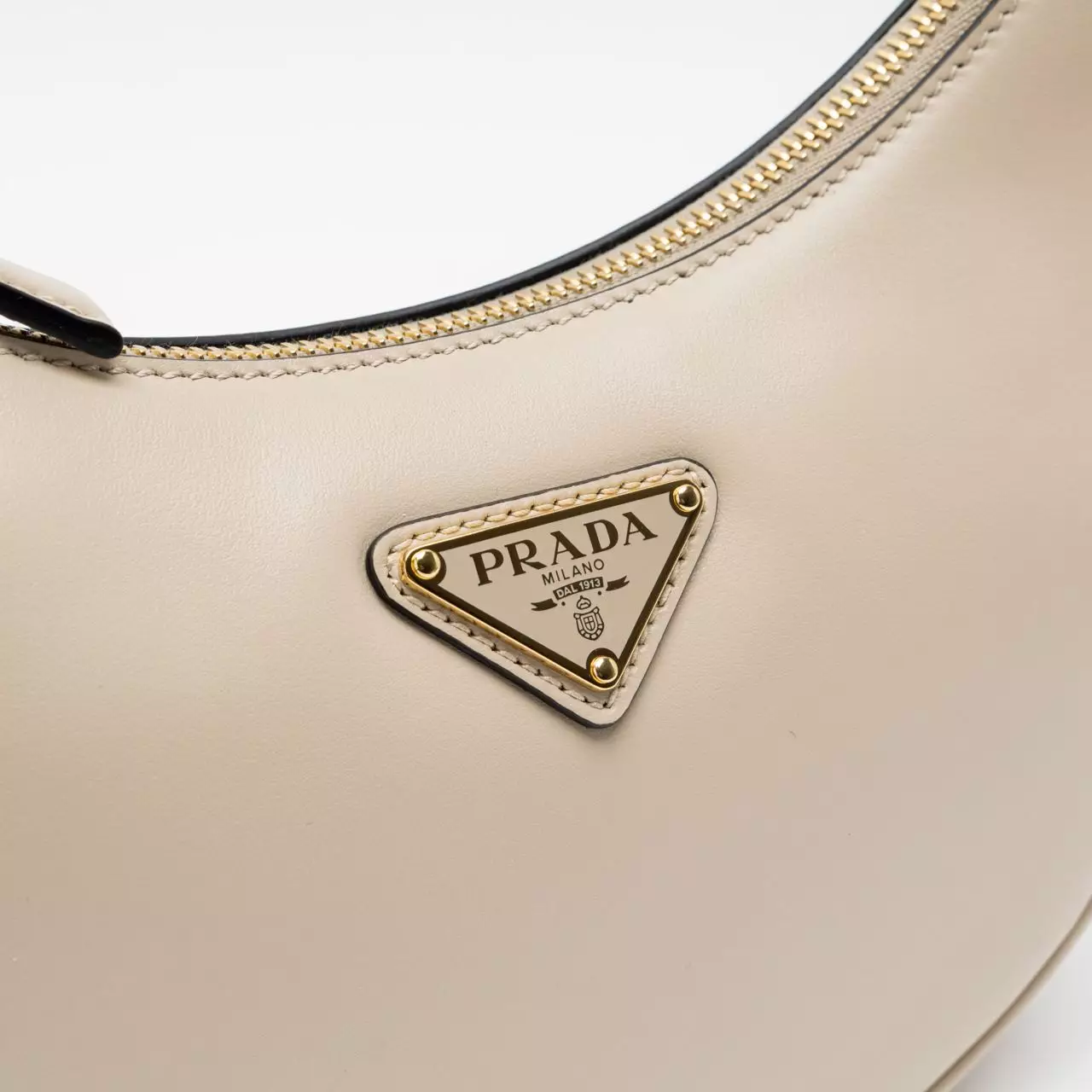 [5.5UPER DEALS] Arqué Leather Shoulder Bag Travertine