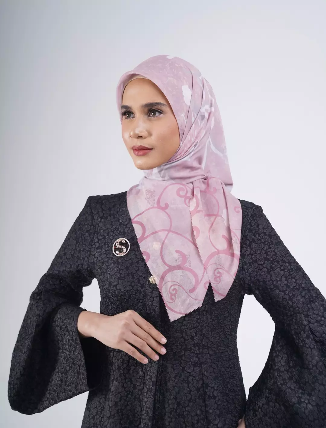 Florentine Printed Scarf Rose | Hijab Kerudung Segi Empat Motif