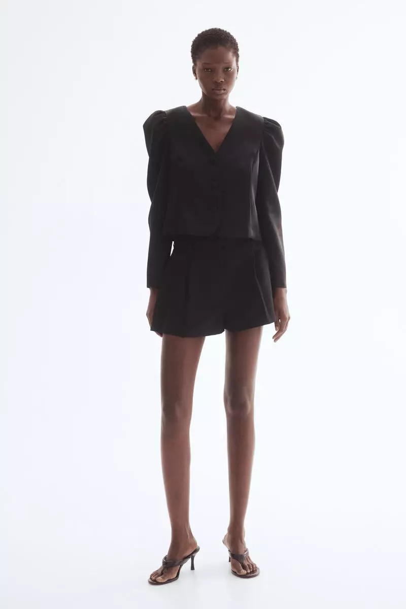 Puff-sleeved blouse