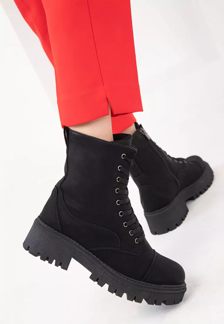 Women's Boots Black Matte - 20044 Model Bootie