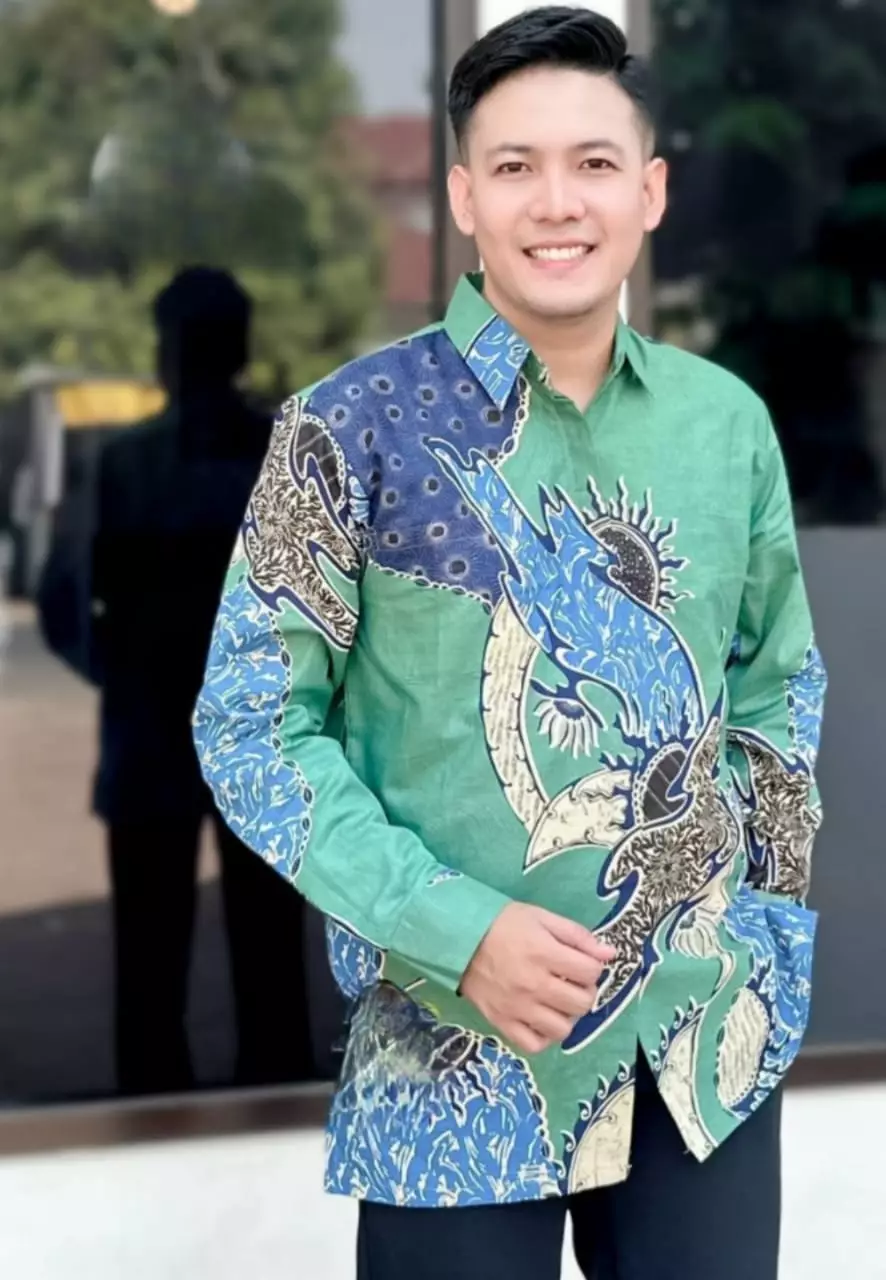 Masantra Hijau Kemeja Batik Pria Premium Slimfit Modern Lengan Panjang ALN