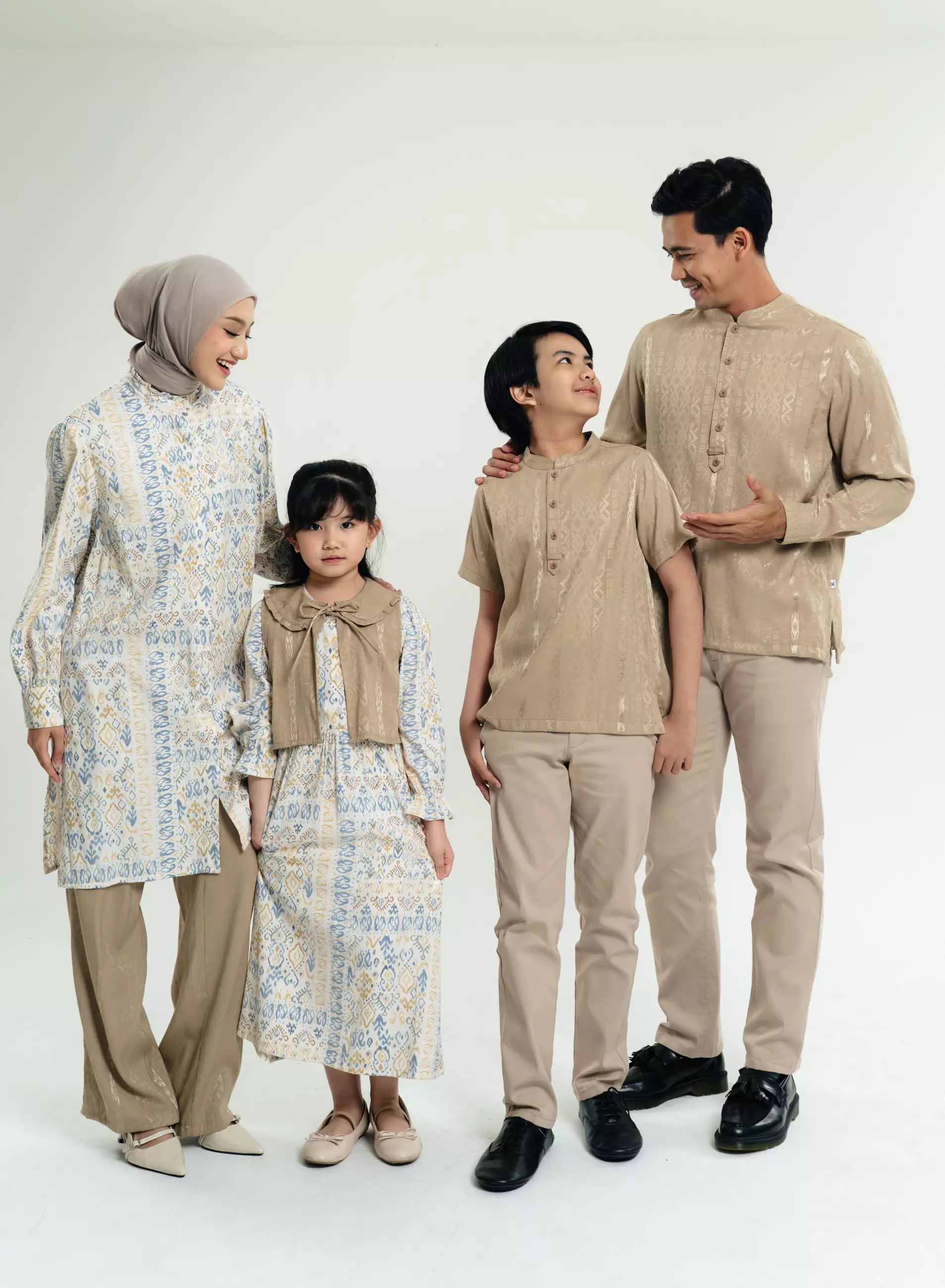 SARIMBIT Zheyya Series One Set