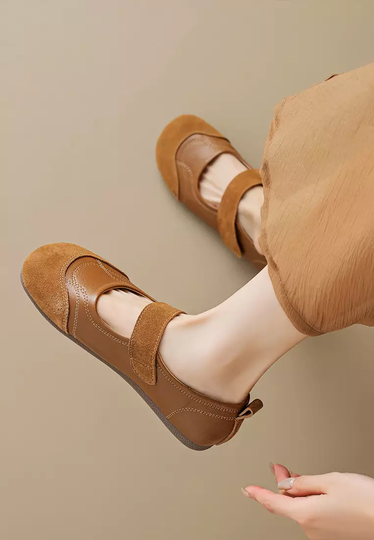 Comfortable Velcro Mary Jane Shoes WW612-2