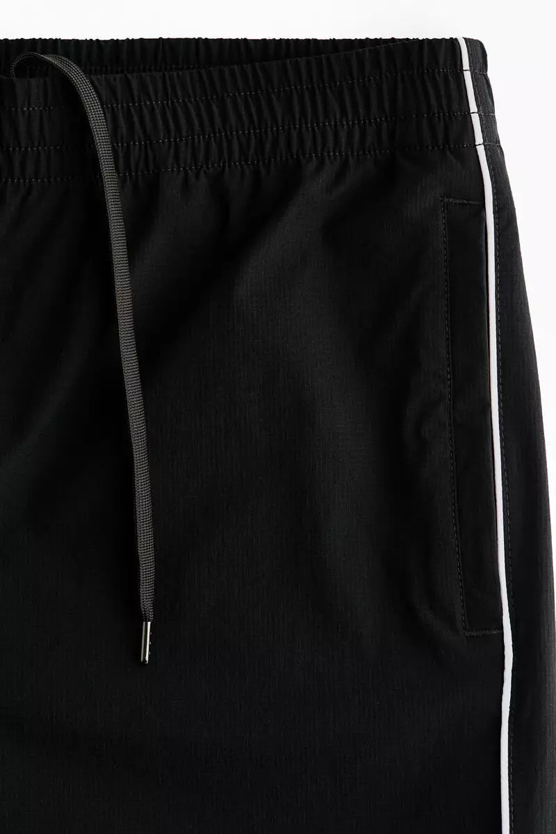 Knee-length shorts