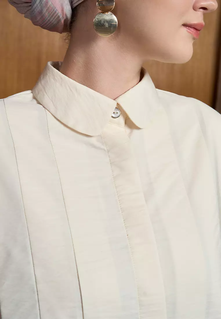 Kami Alina Pleated Top Creme