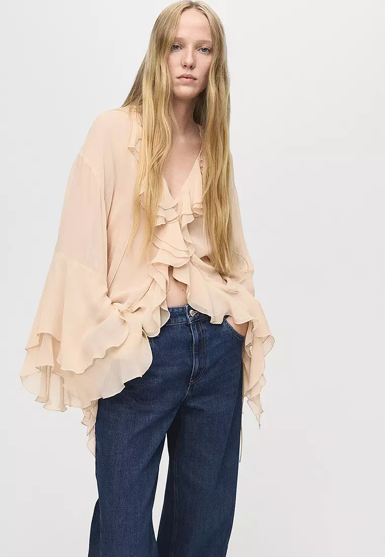 Low-Rise Wide-Leg Jeans