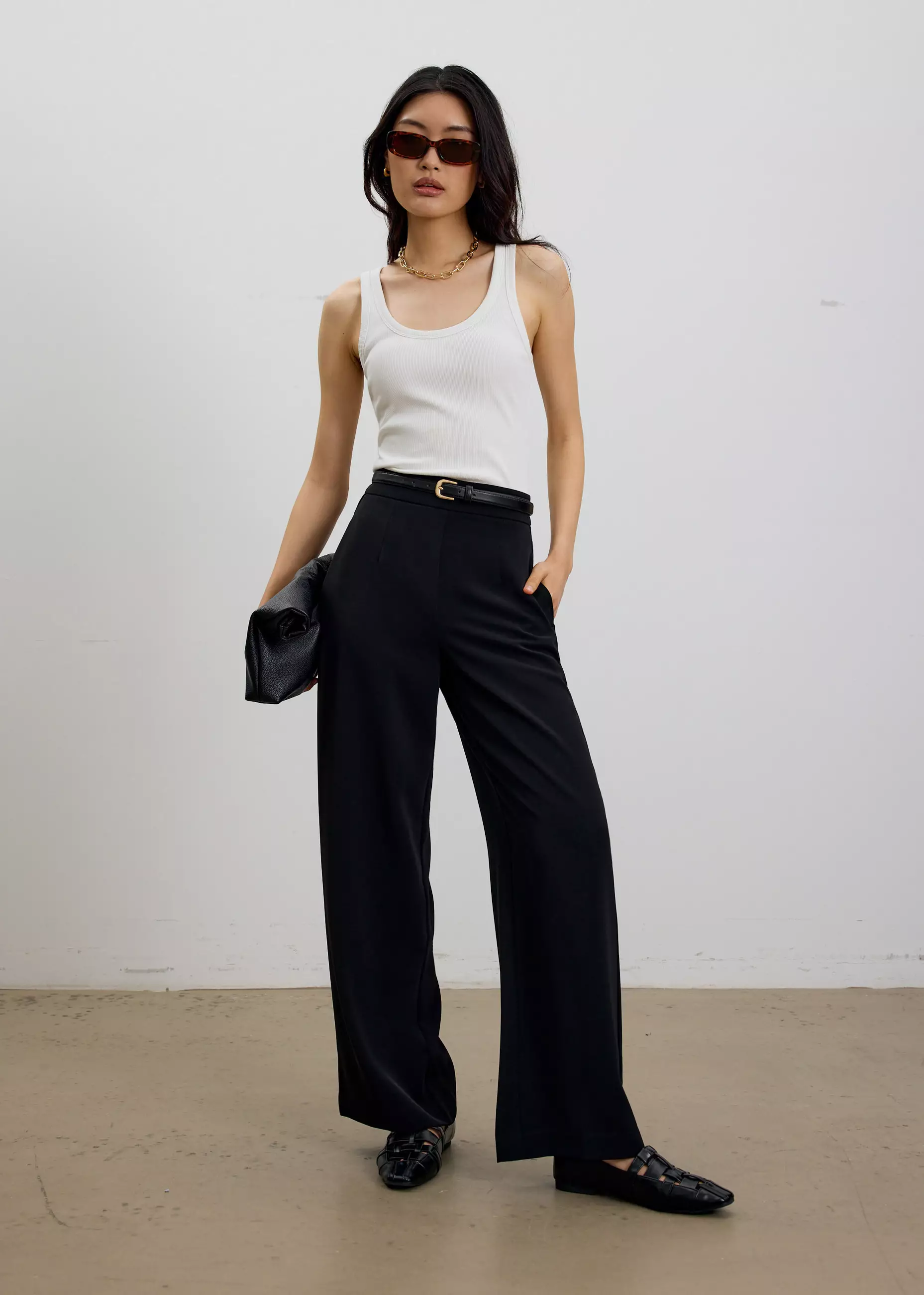 Atasan Wanita - BraFree by LB Hui Scoop Neck Tank Top