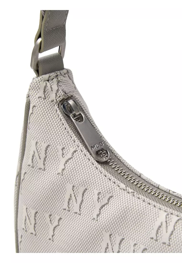 MLB CLASSIC MONOGRAM JACQUARD HOBO BAG NEW YORK YANKEES 2025