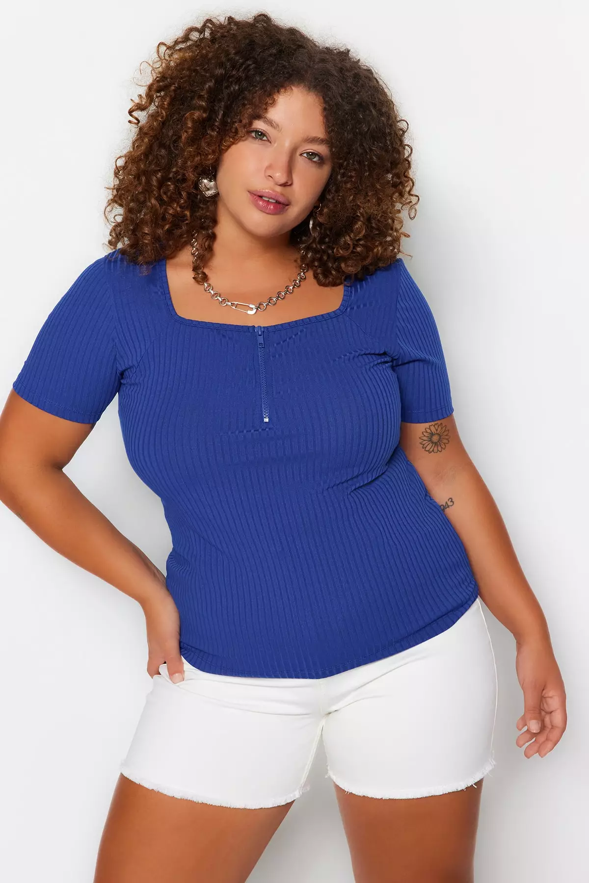 Plus Size Square Neck Zipper Top