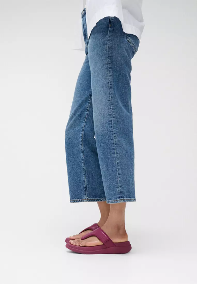 F-mode Go Adjustable Toe-post Sandals