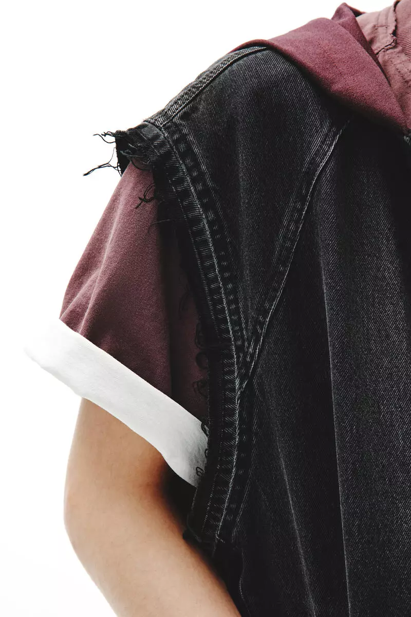 Loose Fit Sleeveless hoodie